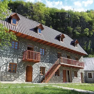 Guest house Bujtina Berishta *****